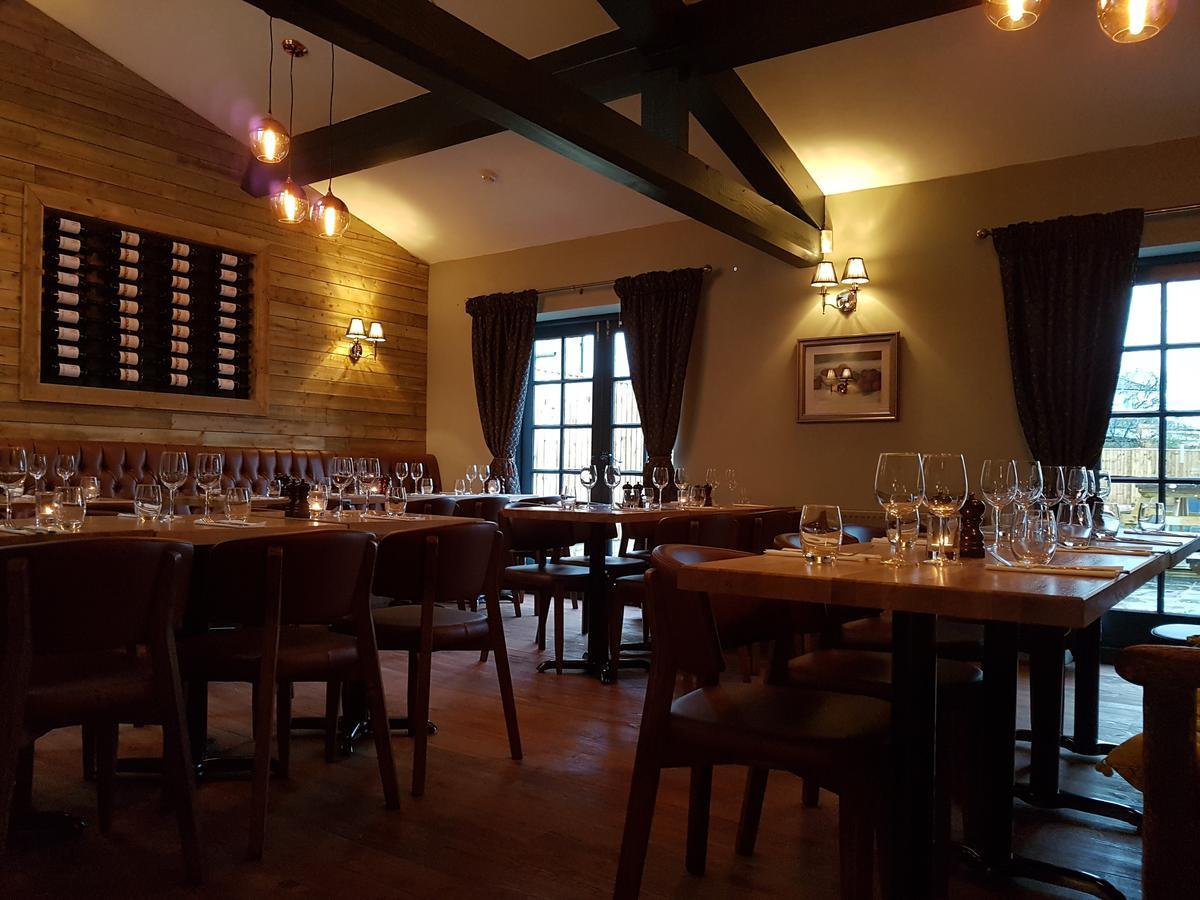 The Angel Inn Warminster Eksteriør bilde